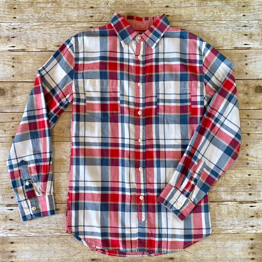 Men’s Mossimo plaid long sleeve button up shirt